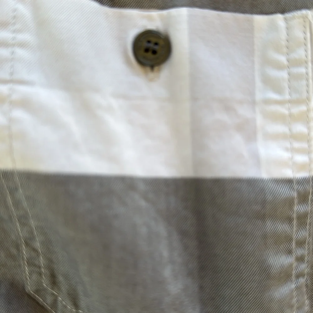 Burberry Short Sleeve Button down - Picture 3 of 5